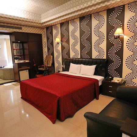 Hua Jia Motel Tainan Luaran gambar