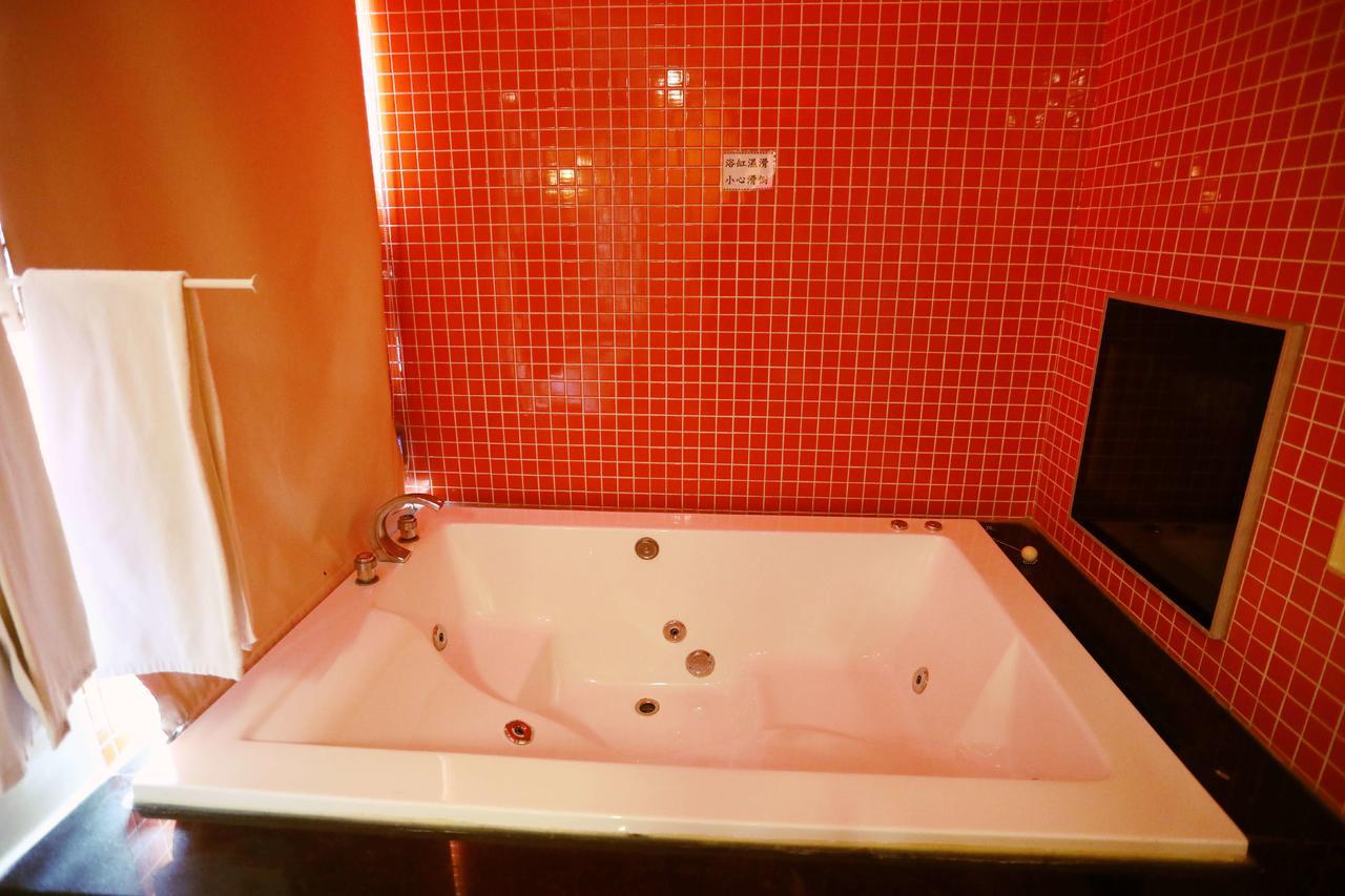 Hua Jia Motel Tainan Luaran gambar