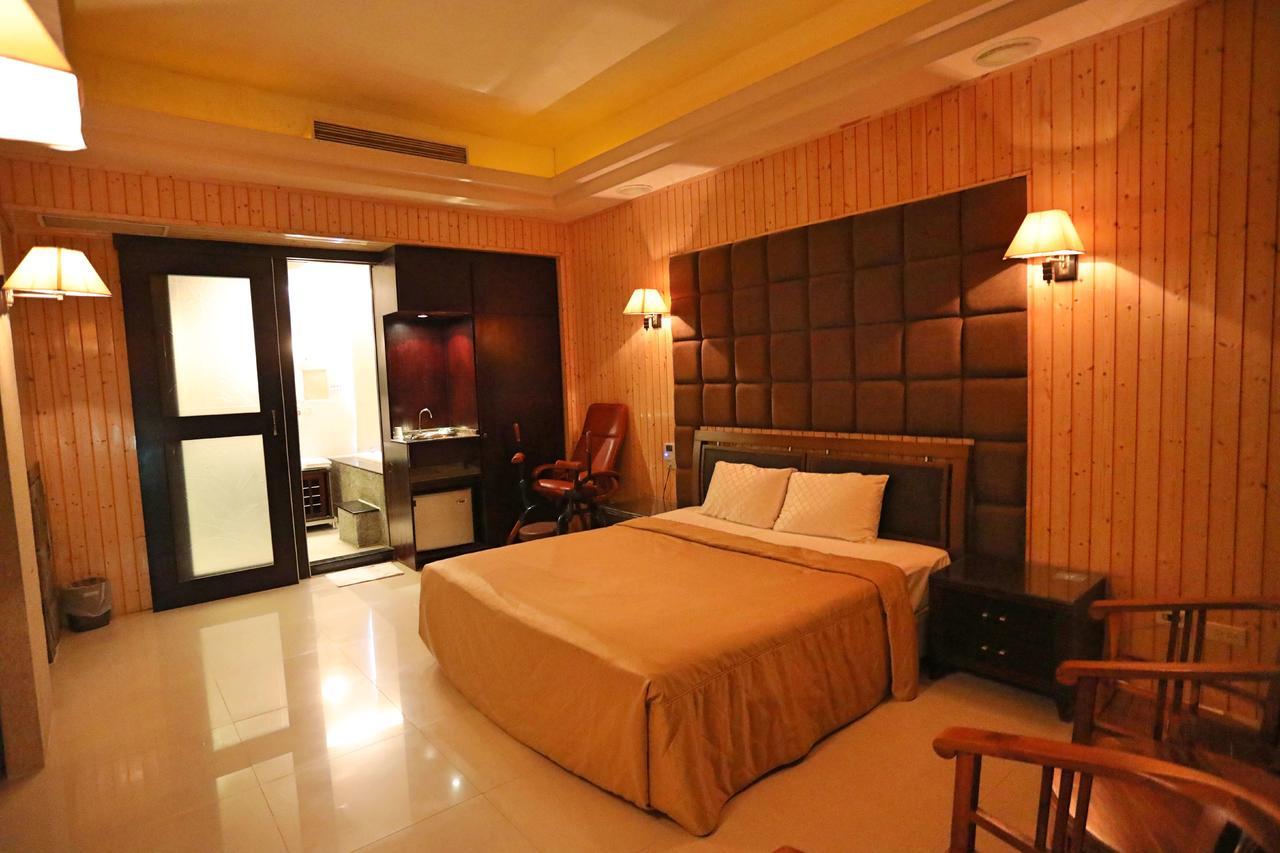 Hua Jia Motel Tainan Luaran gambar