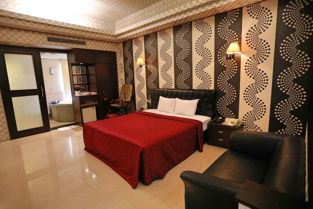 Hua Jia Motel Tainan Luaran gambar